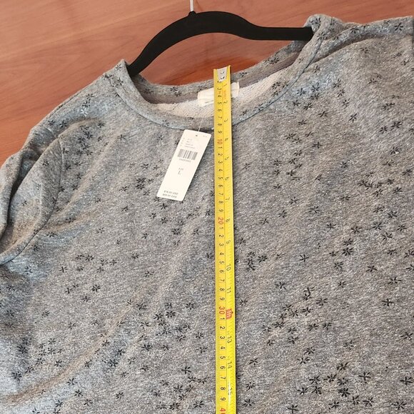 NWT Embellished Wintery Sweatshirt Anthropologie - Large - Picture 7 of 7